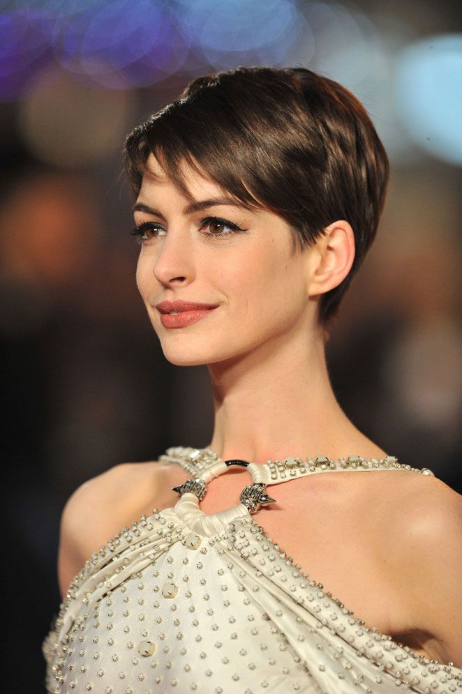 Anne Hathaway corte de pelo corto