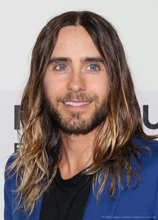 Jared Leto corte de cabello largo